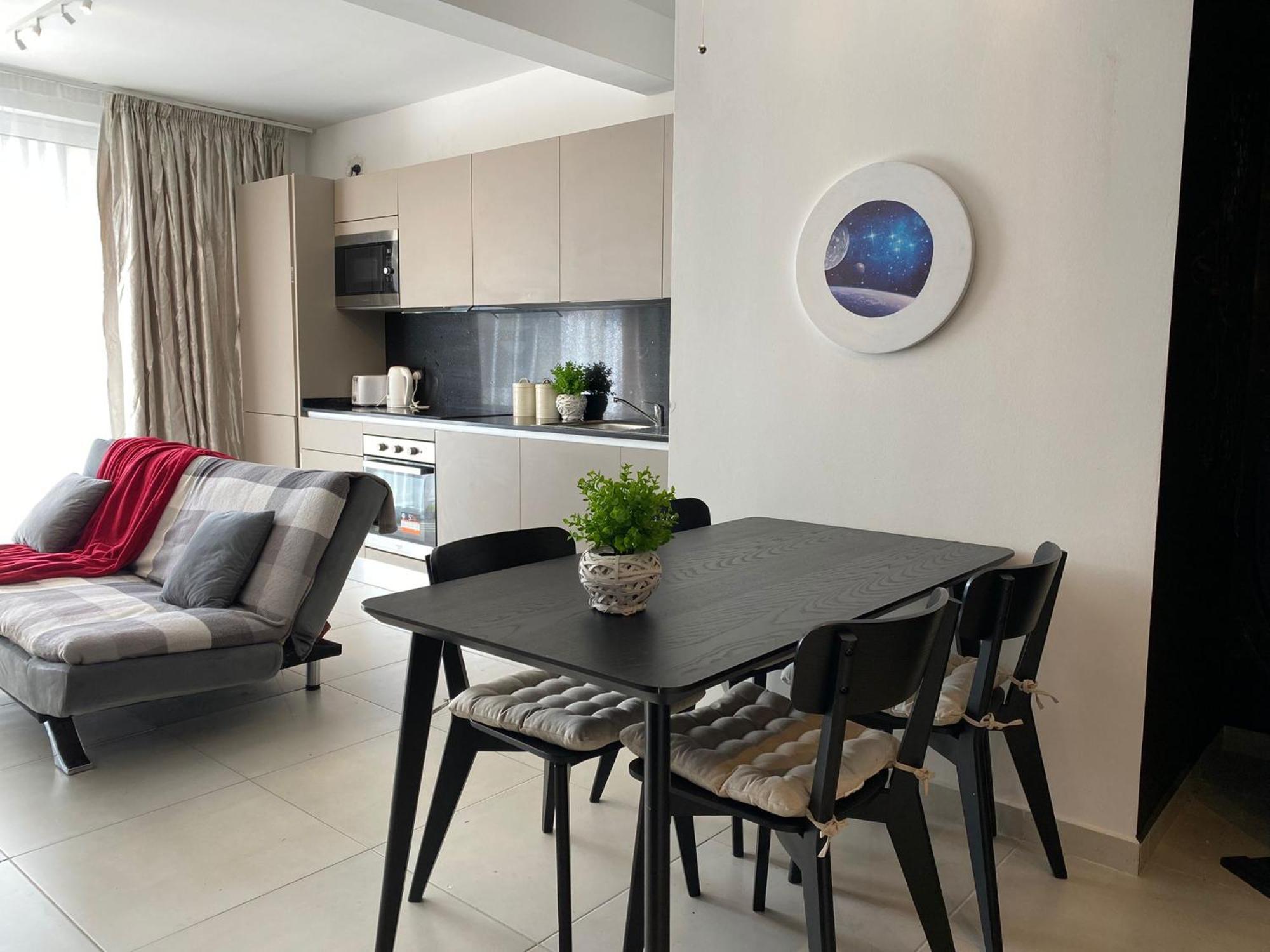 New Stylish Design San Ġiljan